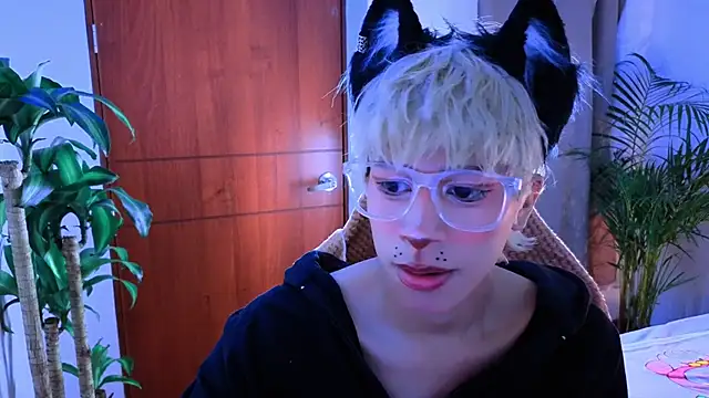 taichi bluy online show from 10-29-25, 10:50