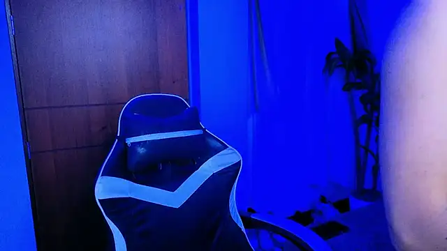 taichi bluy online show from 11-18-25, 07:13