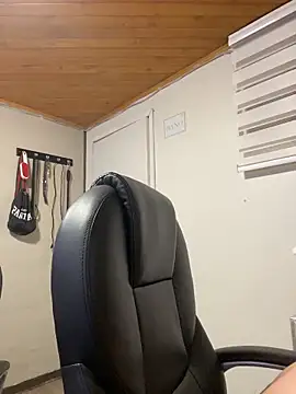 Karen18 boobs online show from 02-17-26, 01:24