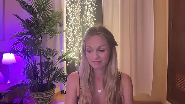 Isabella kiko online show from 10-24-25, 08:05