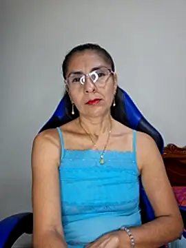 Snapshot of Natasha_50 chatting on 01-17-26, 01:10 Natasha 50 online show from 01-17-26, 01:10