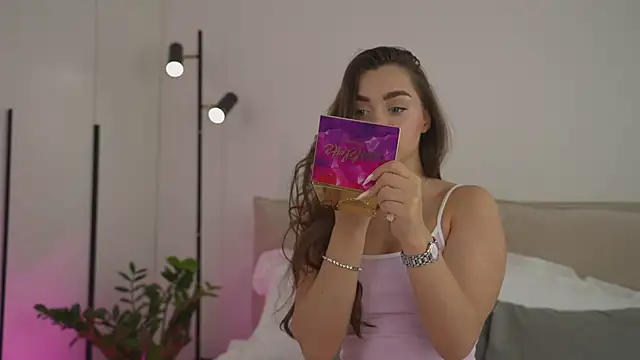 no angelll online show from 04-18-26, 07:34