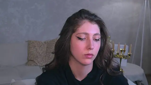 Snapshot of Mary_Miiller chatting on 06-03-26, 02:33 Mary Miiller online show from 06-03-26, 02:33