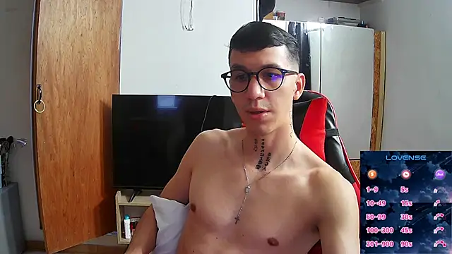 angelicious  online show from 03-30-26, 01:01