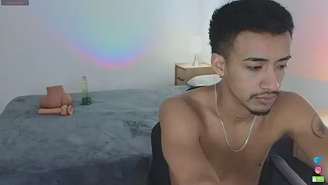 Snapshot of DeenSalvatore chatting on 02-11-26, 07:41 DeenSalvatore online show from 02-11-26, 07:41