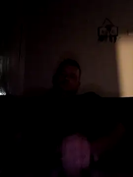 Snapshot of Makis09 chatting on 04-20-26, 06:31 Makis09 online show from 04-20-26, 06:31