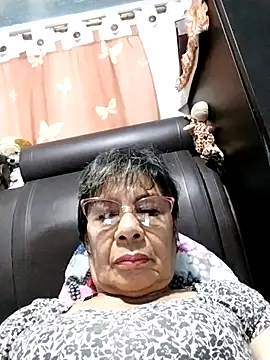 OliviaMorris1 online show from 10-04-25, 10:52