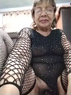 Snapshot of OliviaMorris1 chatting on 05-23-26, 04:22 OliviaMorris1 online show from 05-23-26, 04:22