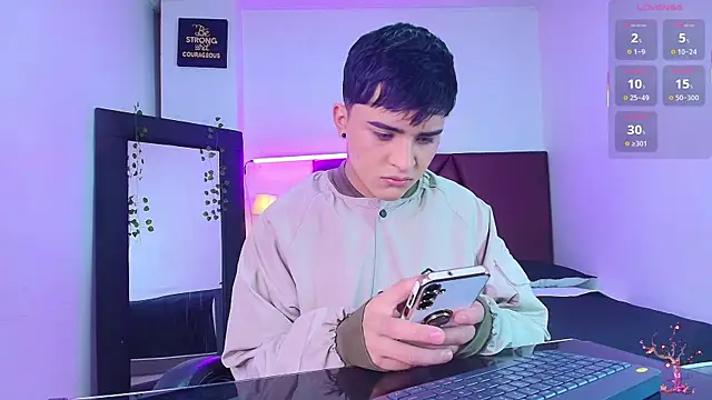 Lucass love online show from 10-08-25, 01:20