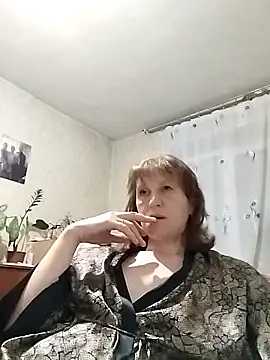 Flower2931 online show from 04-04-26, 06:27