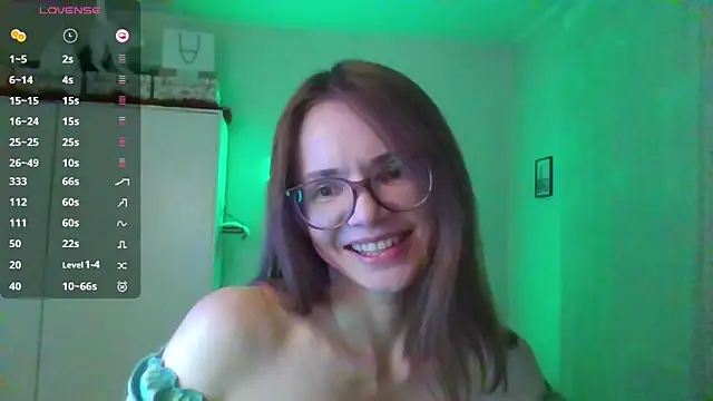 Snapshot of SEA_Dream chatting on 04-01-26, 05:43 SEA Dream online show from 04-01-26, 05:43