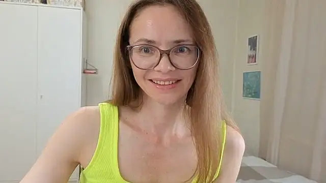 Snapshot of SEA_Dream chatting on 06-10-26, 05:34 SEA Dream online show from 06-10-26, 05:34