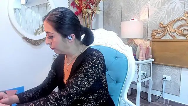 Scarlet  Milff online show from 02-10-26, 02:54