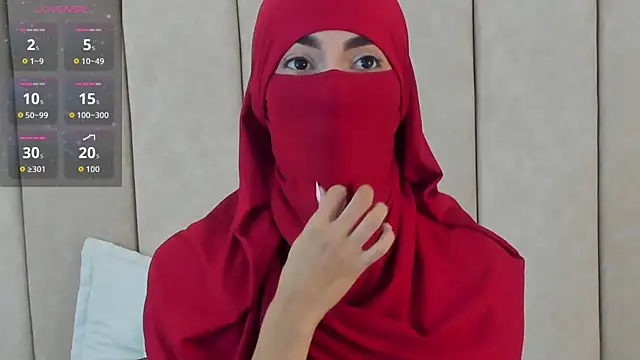  Zahiira  online show from 09-30-25, 11:59