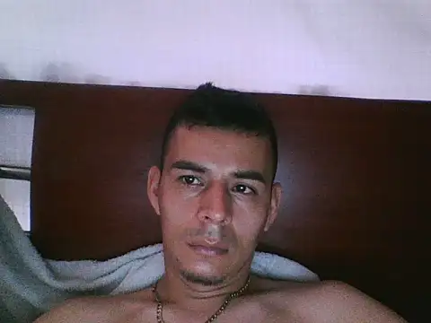 Snapshot of yersey9305 chatting on 07-13-26, 02:20 yersey9305 online show from 07-13-26, 02:20
