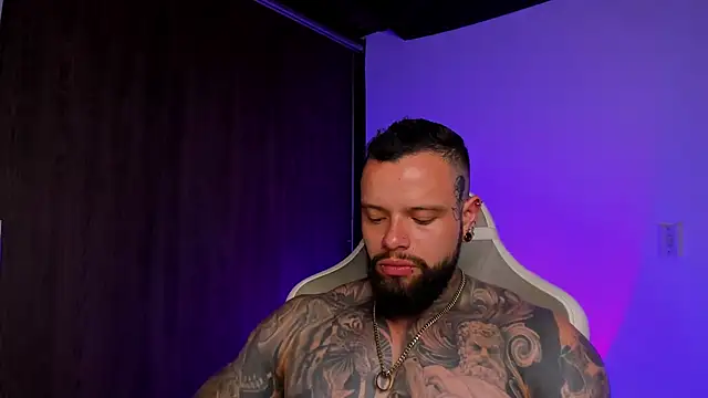 Snapshot of natevillage chatting on 10-13-25, 01:16 natevillage online show from 10-13-25, 01:16