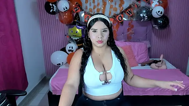 Emy topless online show from 10-20-25, 10:59