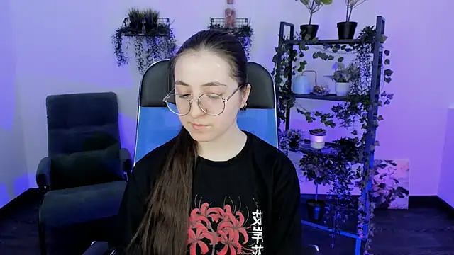 VirtuallVoyant online show from 03-25-26, 04:24