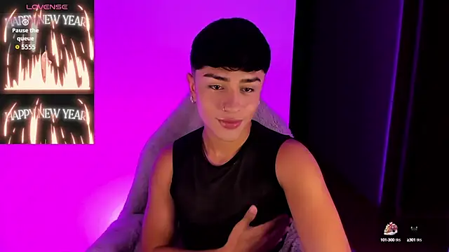 Matheewx m online show from 11-13-25, 01:59