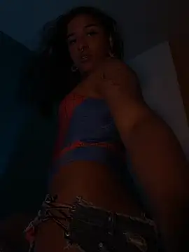 Snapshot of cam11_07 chatting on 07-31-26, 03:33 cam11 07 online show from 07-31-26, 03:33