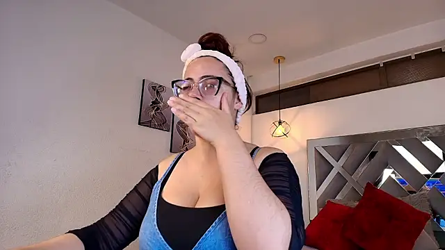 Snapshot of Rossi_ss1 chatting on 03-01-26, 03:52 Rossi ss1 online show from 03-01-26, 03:52