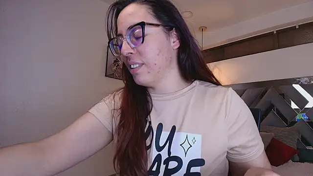 Snapshot of Rossi_ss1 chatting on 03-04-26, 05:35 Rossi ss1 online show from 03-04-26, 05:35