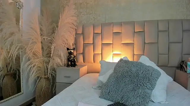 cloesummerr  online show from 01-13-26, 02:00