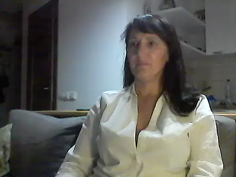 Snapshot of Elena48324 chatting on 09-30-25, 05:18 Elena48324 online show from 09-30-25, 05:18