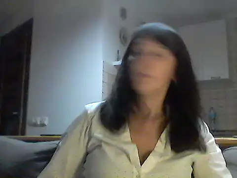 Snapshot of Elena48324 chatting on 10-02-25, 04:47 Elena48324 online show from 10-02-25, 04:47