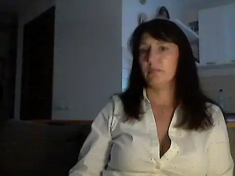 Snapshot of Elena48324 chatting on 10-05-25, 01:53 Elena48324 online show from 10-05-25, 01:53