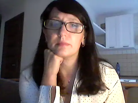 Snapshot of Elena48324 chatting on 10-10-25, 11:09 Elena48324 online show from 10-10-25, 11:09