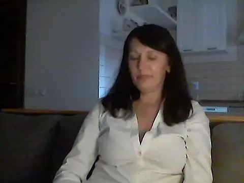 Snapshot of Elena48324 chatting on 10-26-25, 02:45 Elena48324 online show from 10-26-25, 02:45