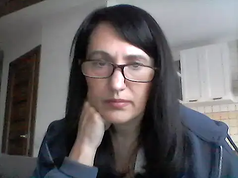 Elena48324 online show from 03-12-26, 06:30