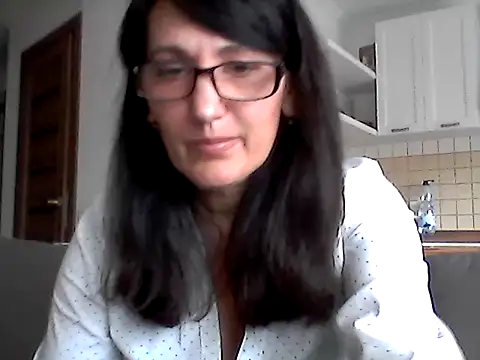 Elena48324 online show from 05-16-26, 10:36