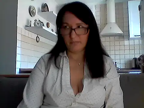 Elena48324 online show from 05-24-26, 10:53