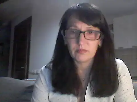 Elena48324 online show from 06-17-26, 06:31