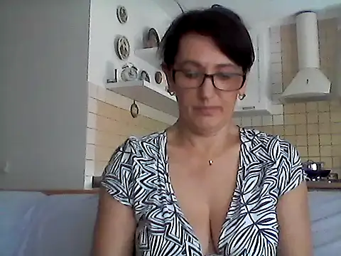 Elena48324 online show from 07-14-26, 12:00