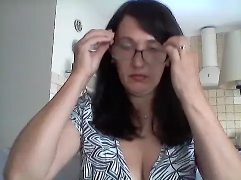 Elena48324 online show from 07-19-26, 12:53