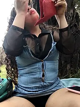 Yaya watson online show from 11-08-25, 08:29