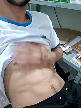 Saraiva2002 online show from 12-18-25, 12:44