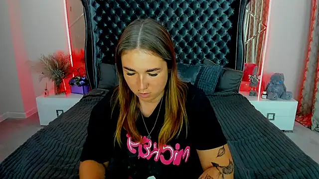Snapshot of Sofii_darling chatting on 07-07-26, 04:33 Sofii darling online show from 07-07-26, 04:33