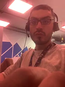 malek xarx  online show from 12-03-25, 02:59