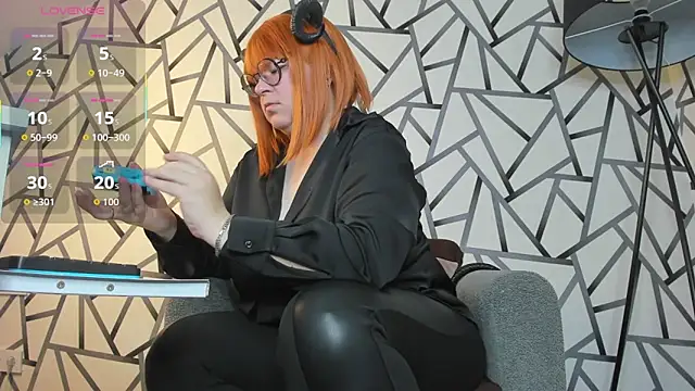 Michelle Wilsson online show from 10-28-25, 06:06