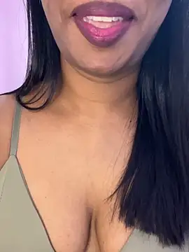 Snapshot of tamil_Aarathi chatting on 05-19-26, 04:57 tamil Aarathi online show from 05-19-26, 04:57