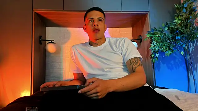 Dustin Sonne online show from 01-18-26, 03:43