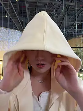 winter11 online show from 03-28-26, 07:08