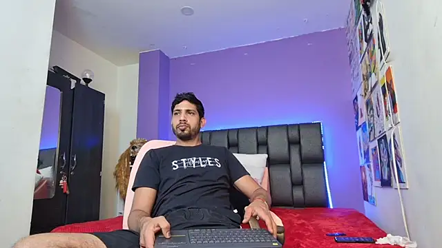 ashtoncooperr online show from 11-02-25, 08:11