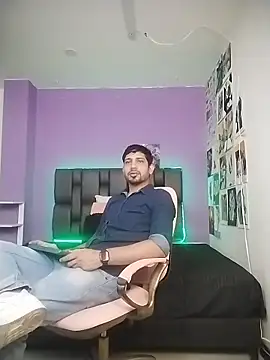 ashtoncooperr online show from 11-09-25, 05:55