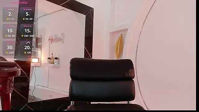 Vicky Hottman online show from 04-13-26, 08:36