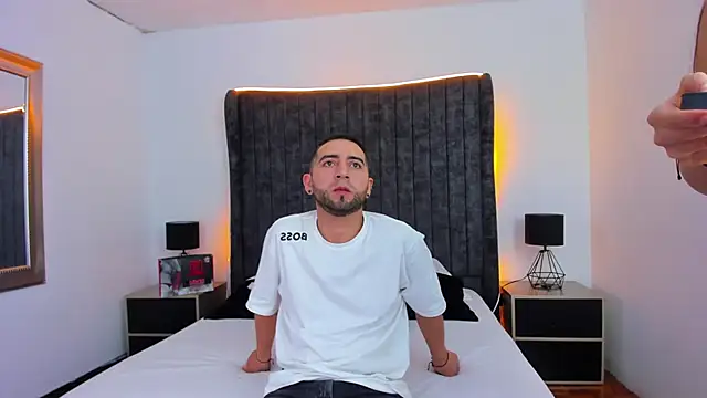 Lushian  online show from 01-18-26, 05:28